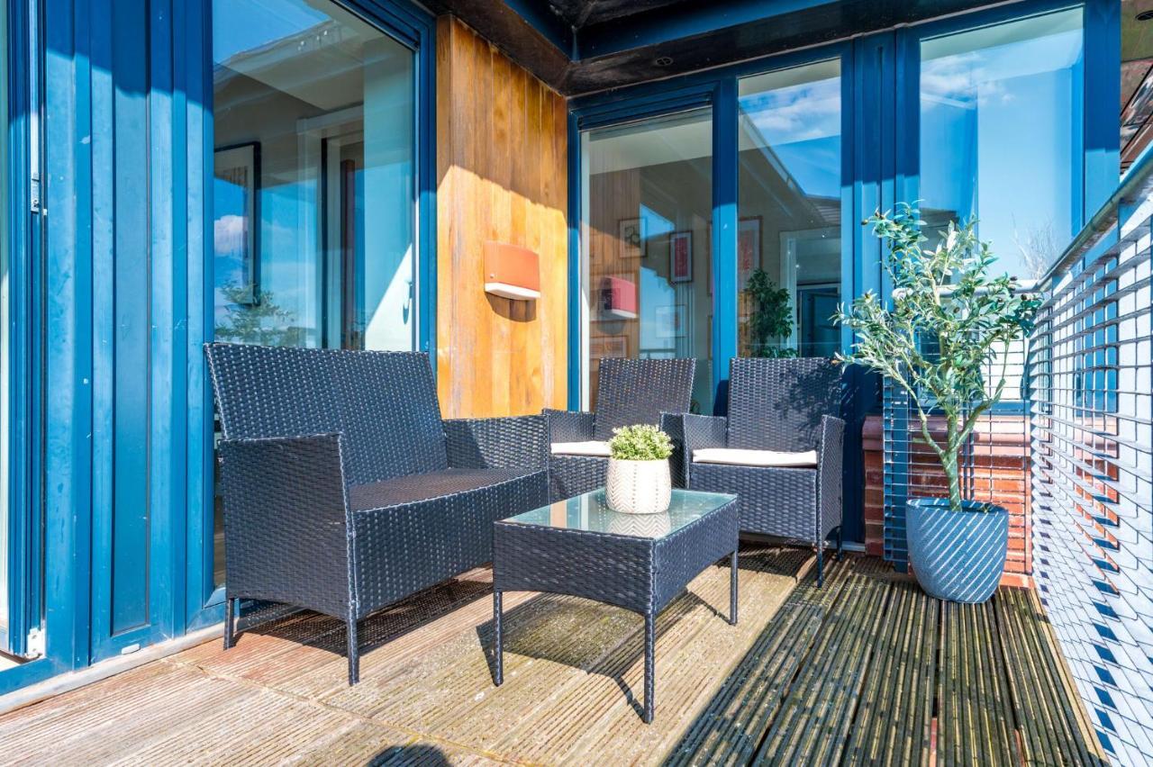 Host & - Marina View Penthouse *